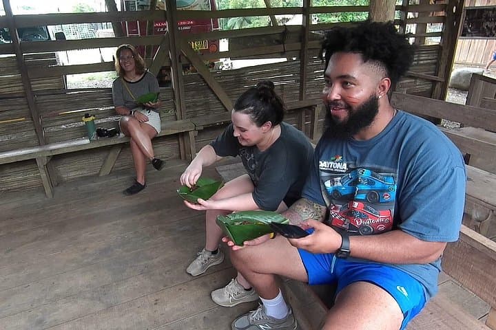 Cahuita to Ma‑Cu Waterfall: Bri‑Bri Cacao, Coastal Wildlife & Jungle Swim photo 2