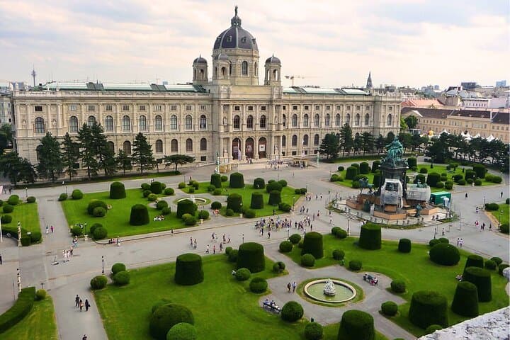 Prague to Vienna Private Day Tour with English-Speaking Driver photo 2