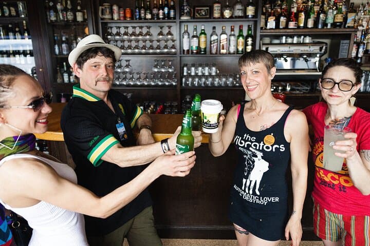 Pike Place Market Happy Hour Tour: Cocktails & Culture in Seattle