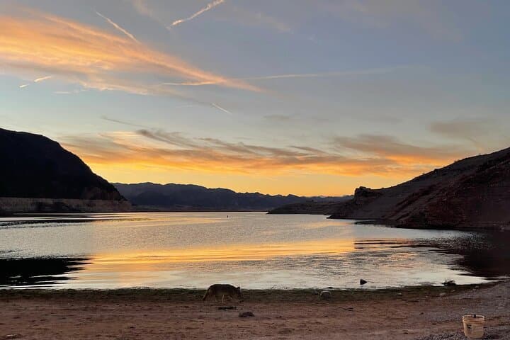Sunset Paddleboarding & Picnic at Lake Mead Near Hoover Dam photo 3