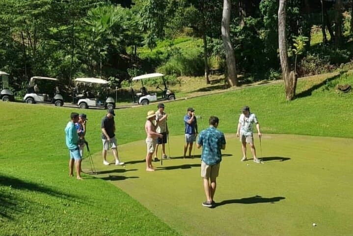 Private Black Iguana Golf in Roatan: Oceanfront 9-Hole Adventure with Guided Transport photo 4