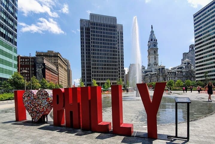 Private SUV Chauffeur Tour of Philadelphia — 4- or 8-Hour City Drive