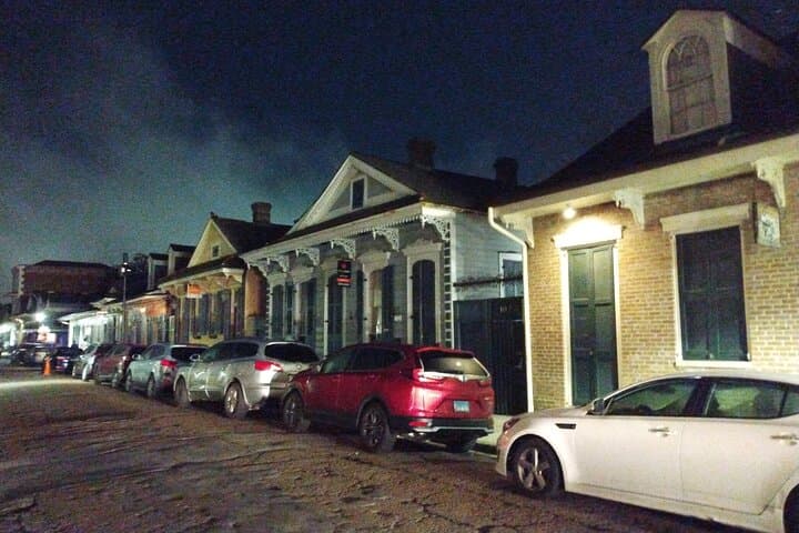 New Orleans Spooky Spirits Haunted Pub Crawl — French Quarter Ghost Tour with Drinks photo 2