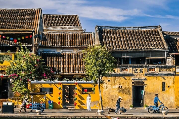 Hoi An Coconut Boat & Ancient Town Night Tour (Marble Mountain Option) photo 3