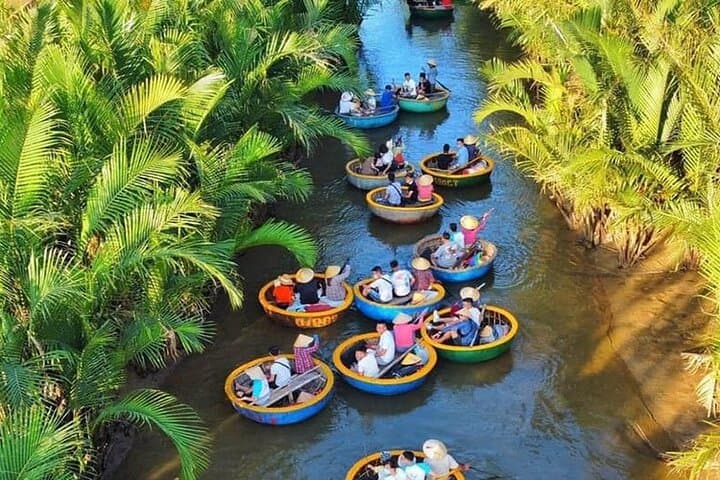 Hoi An Coconut Boat & Ancient Town Night Tour (Marble Mountain Option)