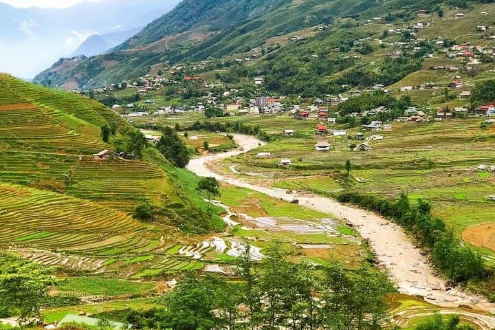Sapa Mountain Views and Villages Trek — Private Day Hike to Fansipan & Muong Hoa Valley photo 4