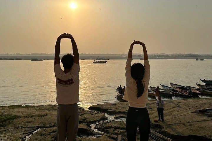 Sunrise Yoga on the Ganga Ghats: Mixed-Level Class in Varanasi photo 3
