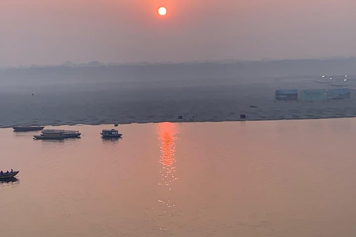 Sunrise Yoga on the Ganga Ghats: Mixed-Level Class in Varanasi photo 5