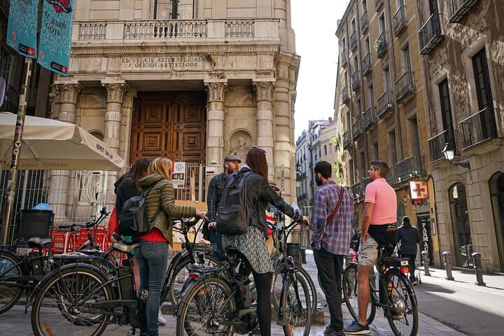Bike Barcelona: Complete Gaudí UNESCO Highlights Small-Group Tour photo 4