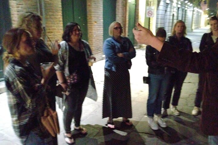 New Orleans Original True Crime Pub Crawl: French Quarter Bar-Hop and Murder Stories photo 3