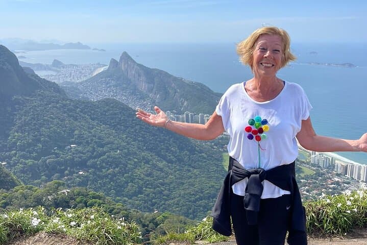 Sunrise Hike to Morro Dois Irmãos — Vidigal Views & Community Trail photo 3