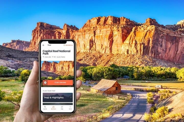 Capitol Reef Self-Guided Audio Driving Tour: Drive the Waterpocket Fold photo 2