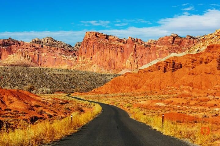Capitol Reef Self-Guided Audio Driving Tour: Drive the Waterpocket Fold photo 5
