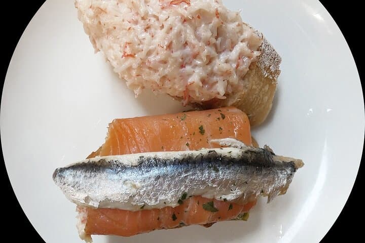 San Sebastián Pintxos Walking Tour — Private Old Town Pintxo & Premium Wine Pairings photo 3