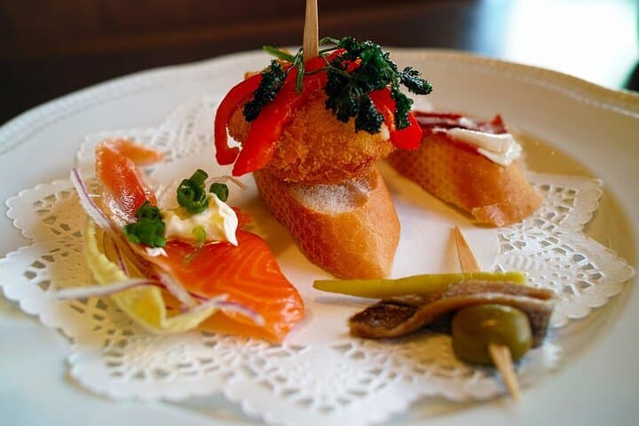 San Sebastián Pintxos Walking Tour — Private Old Town Pintxo & Premium Wine Pairings photo 5