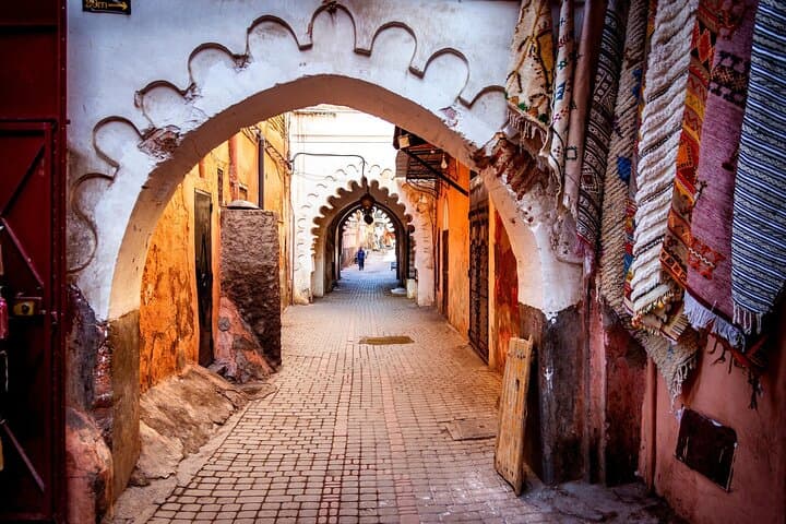 Casablanca to Marrakech Day Trip: Private Full-Day Cultural Tour photo 2