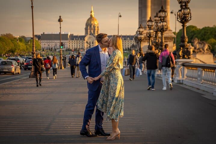Paris Private Photoshoot: Capture Iconic Portraits by the Eiffel Tower photo 6