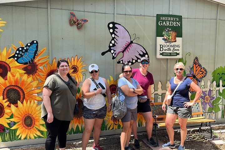 Seguin Showdown: Interactive Scavenger Hunt in Seguin, Texas photo 4