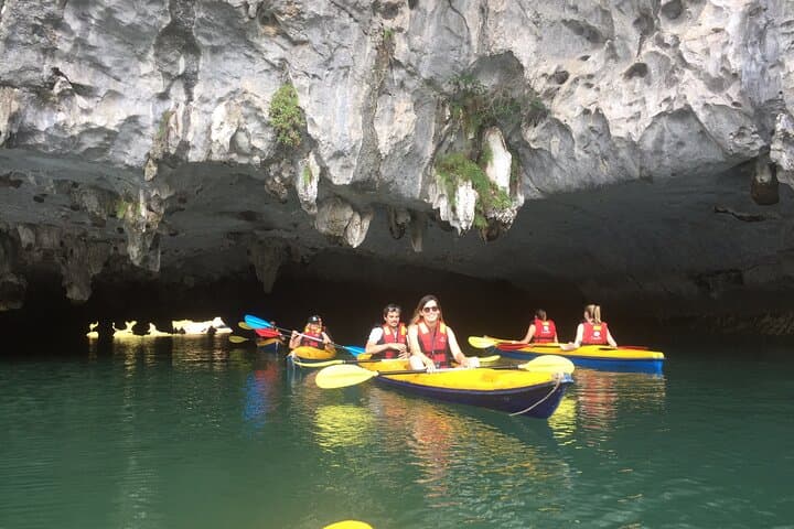 3-Day Halong & Ninh Binh Classic Cruise: Lan Ha Bay, Cat Ba and Tam Coc photo 4