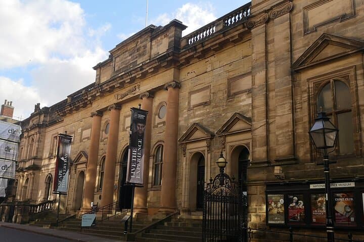 Solve Robin Hood’s Nottingham: Self-Guided Interactive Walking Game photo 3