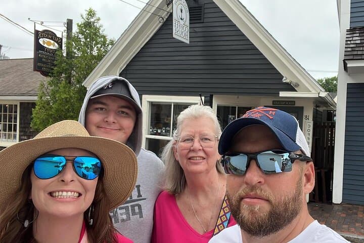 Wacky Warwick Scavenger Hunt: Interactive City Adventure in Warwick, NY