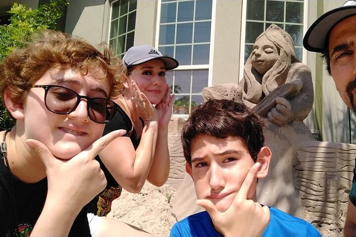 Lively Laconia Scavenger Hunt: Interactive City Game on Lake Winnipesaukee photo 3