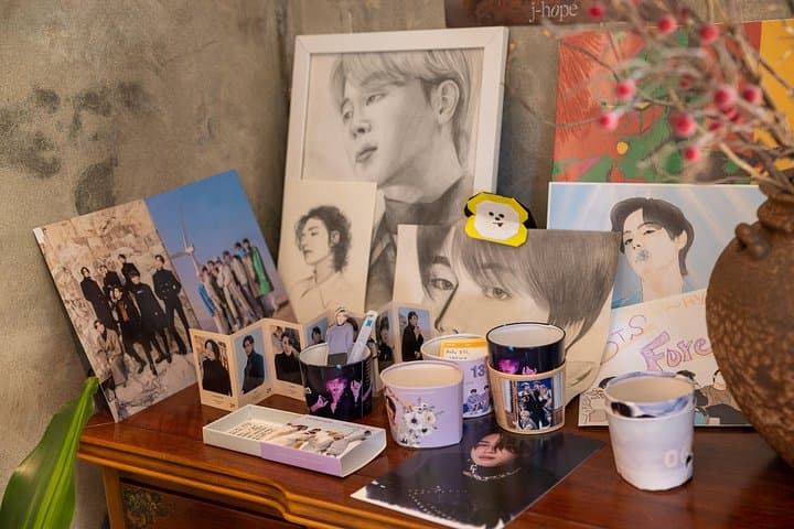 Seoul Private K‑pop Location Tour — BTS Filming Sites, Cafés & HYBE Insight (4–5 hrs) photo 1