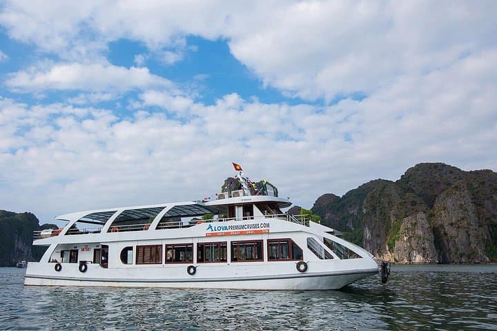 Halong Bay Day Cruise from Hanoi: Alova Premium Expressway Tour photo 1