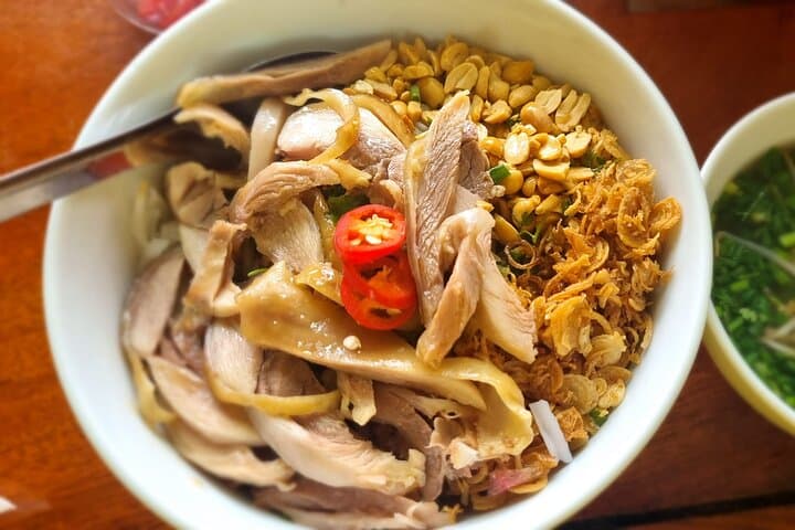 Hanoi Old Quarter Private Walking Food Tour: Street Eats & History photo 4