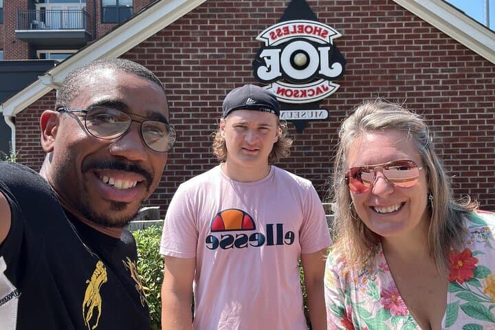 Groovy Gross Pointe Scavenger Hunt — Interactive City Quest in Grosse Pointe (Detroit Area) photo 2