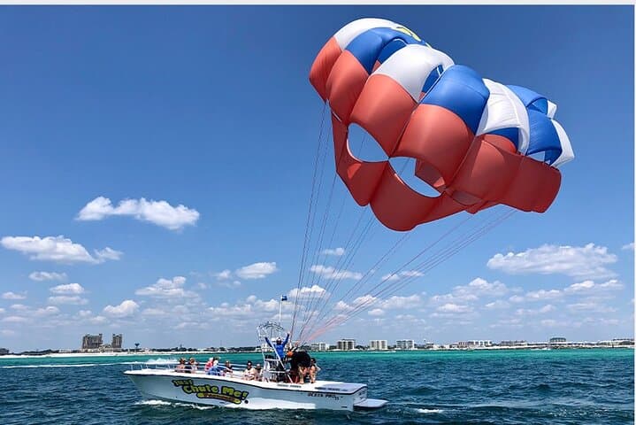 Parasailing in Destin: 400-Foot Flights Over the Emerald Coast photo 5