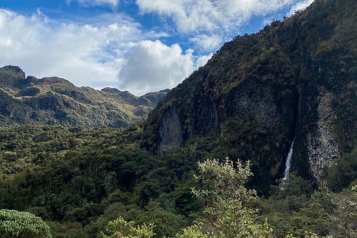 Explore the Páramo: Papallacta Hot Springs & Oyacachi Private Day Tour