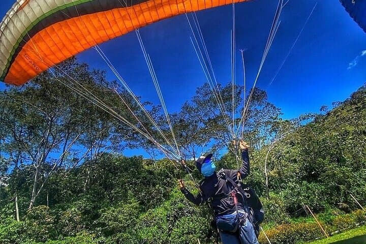 Paragliding and Waterfall Mindfulness Day Trip from Medellín to Cocorná photo 5