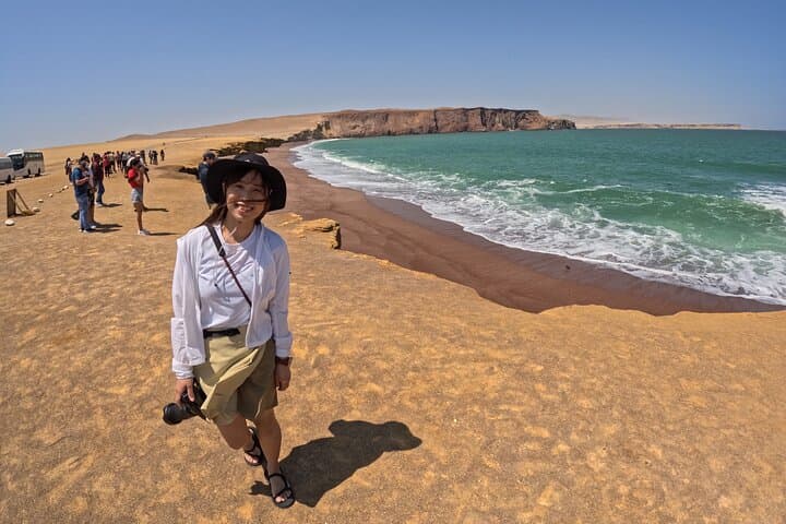Private Paracas National Reserve Tour - Beaches, Red Sand & Paracas Culture