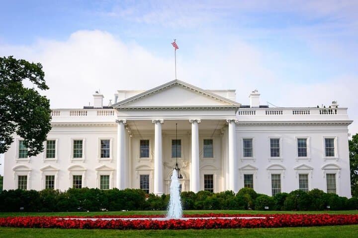 Full-Day Washington DC Tour from New York City: Monuments, Museums & Arlington photo 2