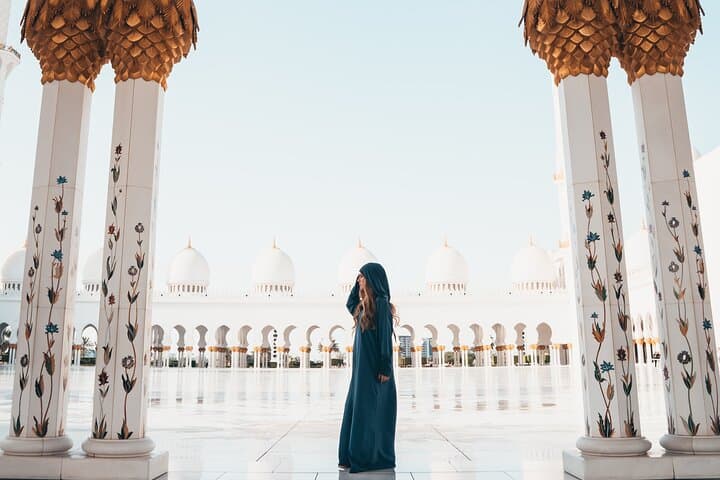 Abu Dhabi Full-Day City Tour from Dubai: Sheikh Zayed, Yas Island & Corniche photo 4