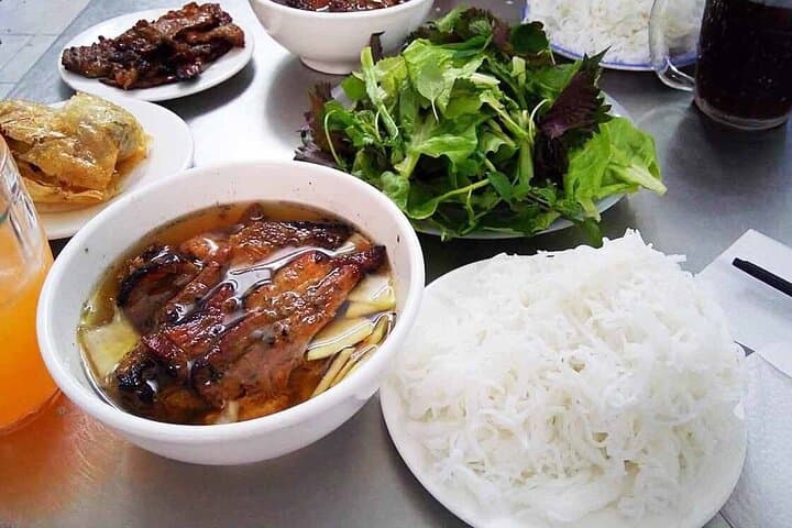 Hanoi Old Quarter Street Food Walking Tour — Local Eats & Egg Coffee photo 4