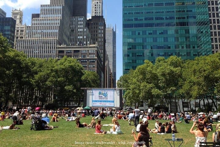 Midtown Manhattan Private Half-Day Walking Tour — Times Square to Rockefeller photo 3