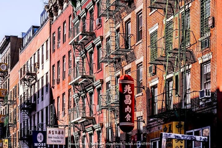 3-Hour Private Walking Tour: Little Italy, Greenwich Village, SoHo & Chinatown photo 3