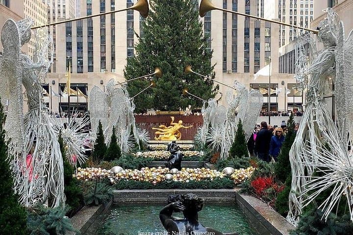 New York Christmas Walking Tour — Midtown Holiday Lights, Windows & Markets photo 2