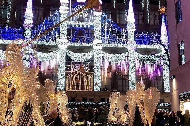 New York Christmas Walking Tour — Midtown Holiday Lights, Windows & Markets photo 1