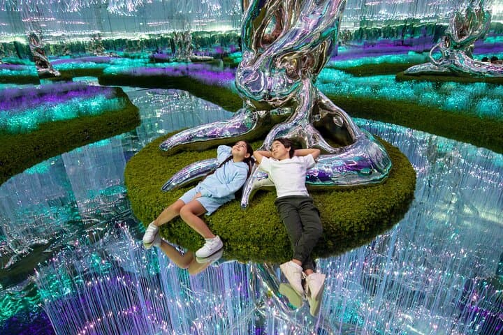 Inside AYA Universe: Dubai’s Immersive Light, Mirror & Water Experience photo 2