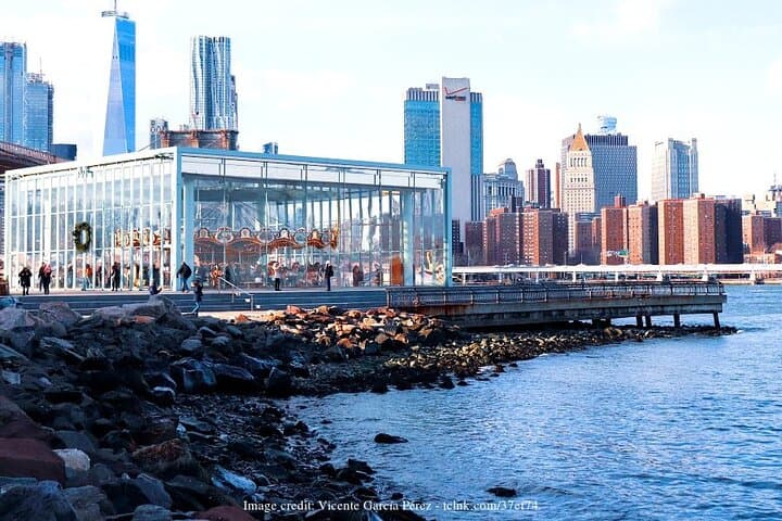 Brooklyn Bridge & DUMBO Private Half-Day Walking Tour — Iconic Views and Local Flavors photo 2