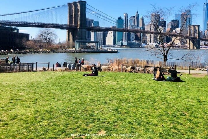 Brooklyn Bridge & DUMBO Private Half-Day Walking Tour — Iconic Views and Local Flavors photo 5