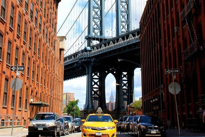 Brooklyn Bridge & DUMBO Private Half-Day Walking Tour — Iconic Views and Local Flavors photo 6