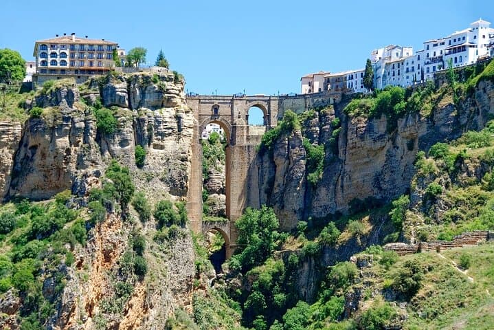 3-Day Malaga, Marbella & Puerto Banús Coastal Break photo 4