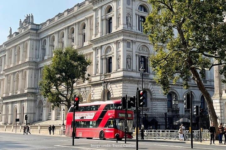 Royal London Private Half-Day Tour — Westminster, Buckingham & Horse Guards photo 4