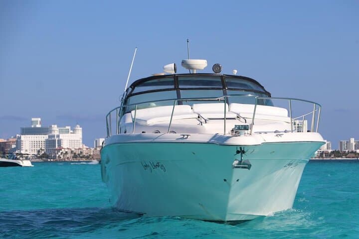 Luxury Yacht Rental in Cancun: Lagoon Cruises, Isla Mujeres & Snorkel Adventures photo 6