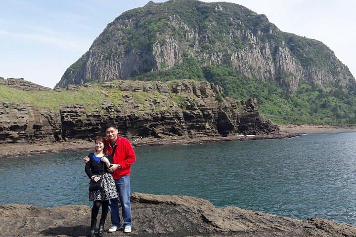 Private Romantic Jeju Island Full-Day Tour for Couples — Customizable Coastal & Cultural Drive photo 4