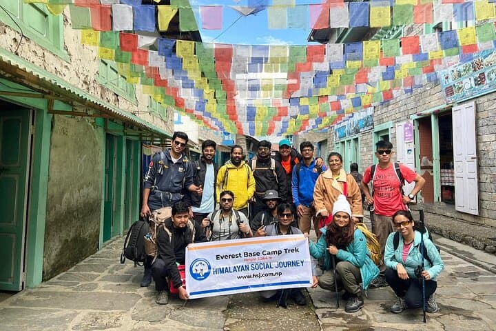 12-Day Everest Base Camp Trek: Tea-House Route to 5,564m